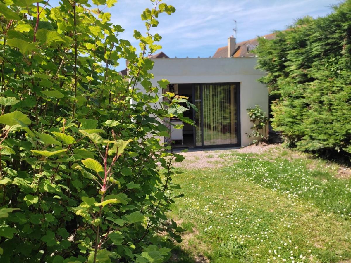 Chez Chon Et Jean-Marie Hermanville-sur-Mer Exterior photo